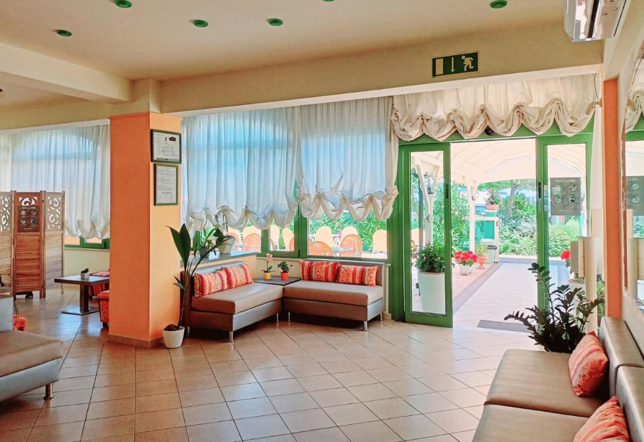 Costa Del Sole Only Room ميلانو ماريتيما المظهر الخارجي الصورة