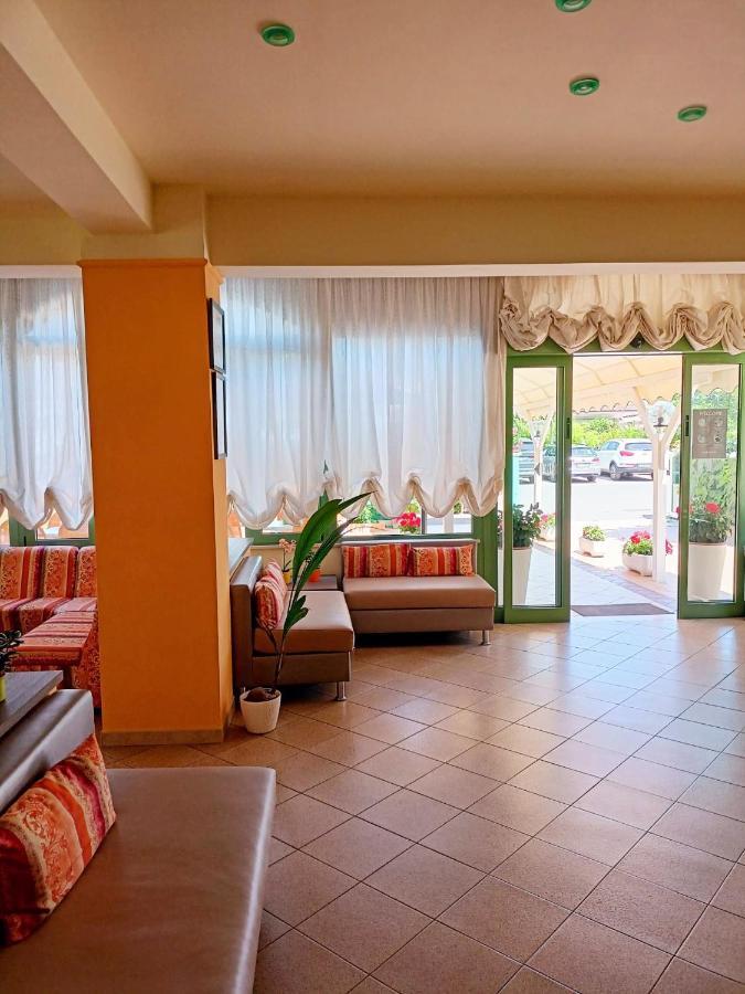 Costa Del Sole Only Room ميلانو ماريتيما المظهر الخارجي الصورة