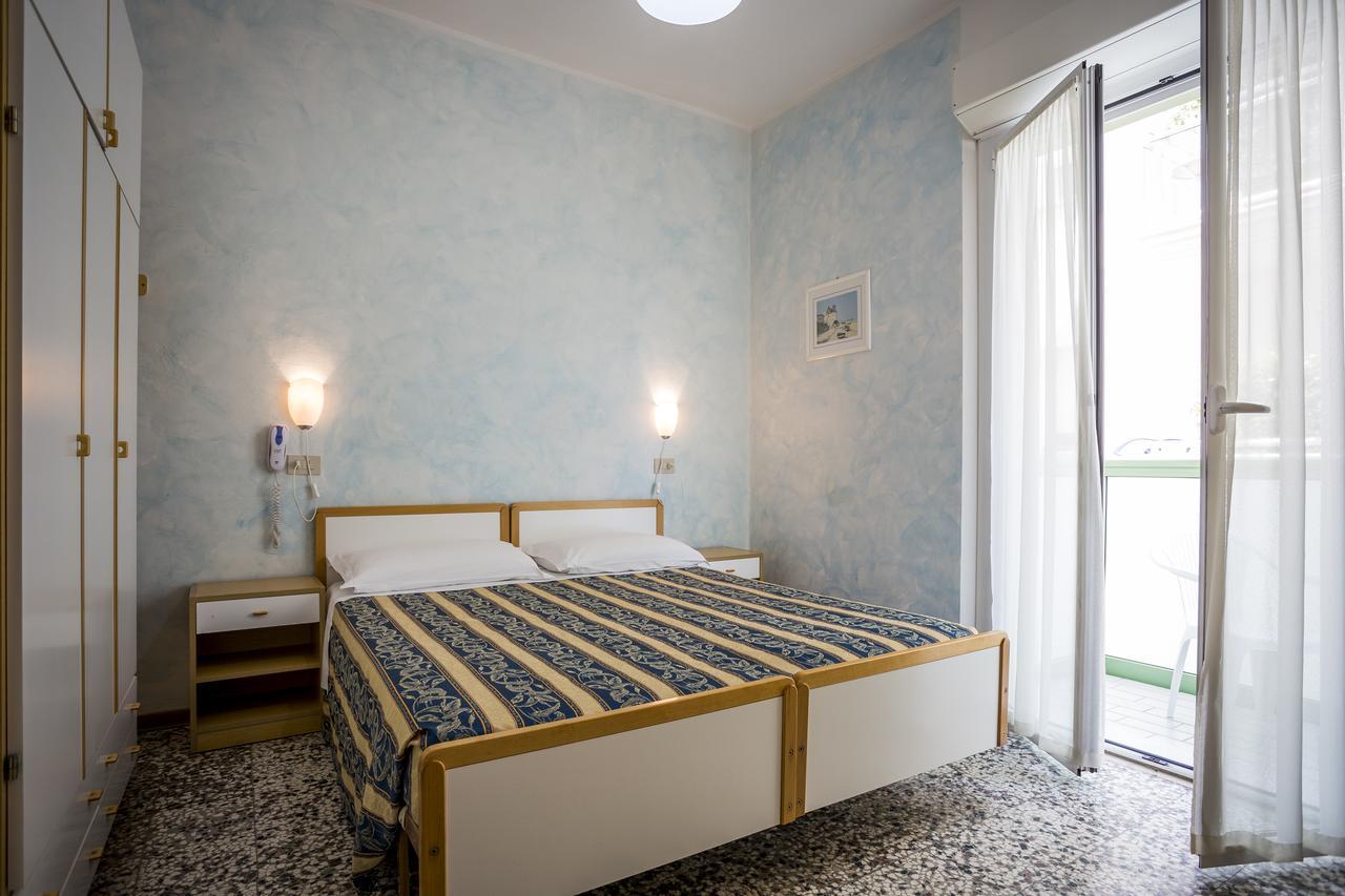 Costa Del Sole Only Room ميلانو ماريتيما المظهر الخارجي الصورة
