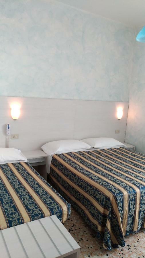 Costa Del Sole Only Room ميلانو ماريتيما المظهر الخارجي الصورة