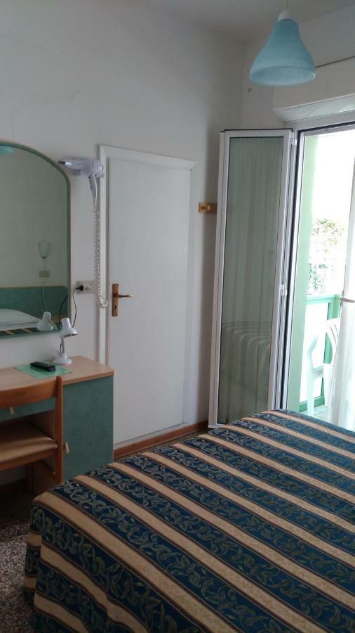 Costa Del Sole Only Room ميلانو ماريتيما المظهر الخارجي الصورة